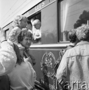 9.09.1988, Warszawa, Polska.
Orient Express Paryż-Hong-Kong na Dworcu Głównym w Warszawie.
Fot. Jarosław Tarań, zbiory Ośrodka KARTA [88-55] 
