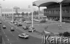 Lipiec 1989, Warszawa, Polska.
Dworzec Centralny, w tle budynek hotelu 