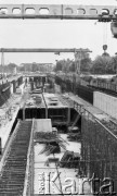 1988-1989, Warszawa, Polska.
Budowa linii metra, prace naziemne.
Fot. Jarosław Tarań, zbiory Ośrodka KARTA [89-70] 
