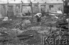 03.05.1963, Polska.
Spalona wieś.
Fot. Jarosław Tarań, zbiory Ośrodka KARTA [63-14]

