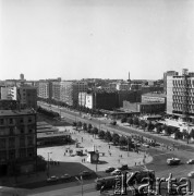 1968, Waszawa, Polska.
Fragment miasta, na pierwszym planie tramwaje.
Fot. Jarosław Tarań, zbiory Ośrodka KARTA