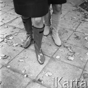 Październik 1968, Polska. 
Modelki w butach z 