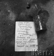18.09.1968, Warszawa, Polska.
Ekshumacja powstańczego grobu żołnierza AK - Kompanii Harceskiej Batalionu 