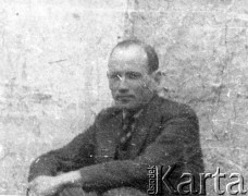 1941-1942, Buchara, Uzbekistan, ZSRR.
Bolesław Pełczyński, portret.
Fot. NN, zbiory Ośrodka KARTA, album rodzinny udostępnił Włodzimierz Pełczyński.

