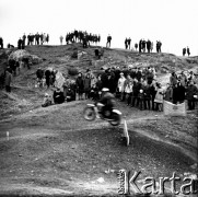 05-06.1969, Chęciny, Polska.
Zawody motocrossowe.
Fot. Jerzy Mąkowski, zbiory Fundacji Ośrodka KARTA