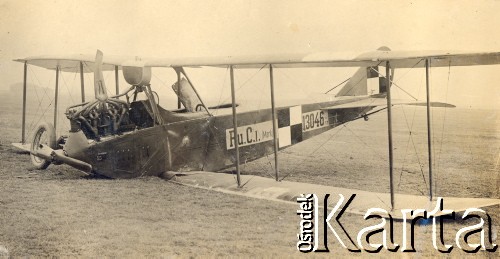 1919- 1920, miejsce nieznane
Kraksa samolotu Rumpler CI (Mark).
Fot. NN, zbiory Ośrodka KARTA, album Seweryna Sacewicza udostępnił Marek Sacewicz