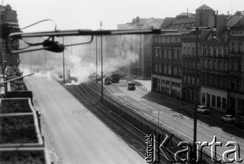 1.05.1983, Wrocław, Polska.
Stan wojenny - siły ZOMO (Zmotoryzowane Odwody Milicji Obywatelskiej) podczas pacyfikacji niezależnej manifestacji pierwszomajowej, zorganizowanej przez podziemne struktury 