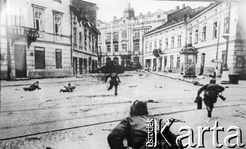 1944, Lwów, Ukraina, ZSRR.
Walki o wyzwolenie miasta.
Fot. NN, zbiory Ośrodka KARTA