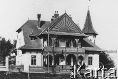 1940, Czortków, Tarnopolska obł., Ukraińska SRR, ZSRR.
Dom rodziny Wasilewskich przy ul. Grunwaldzkiej 6 w Czortkowie, pełniący rolę 