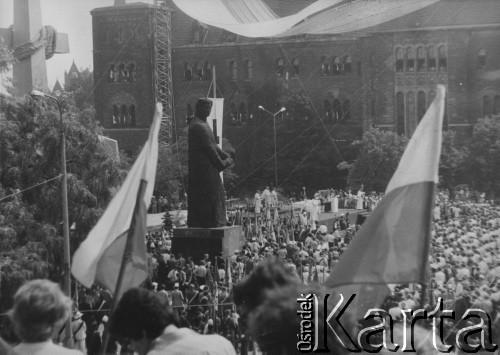 28.06.1981, Poznań, Polska.
Odsłonięcie i poświęcenie pomnika Ofiar Czerwca 1956, msza święta.
Fot. NN, zbiory Ośrodka KARTA

