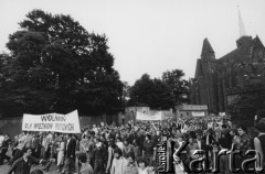 Czerwiec 1981, Wrocław, Polska.
Marsz w obronie więźniów politycznych.
Fot. NN, zbiory Ośrodka KARTA

