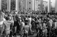1.05.1983, Wrocław, Polska.
Stan wojenny - niezależny pochód pierwszomajowy, zorganizowany przez podziemne struktury 