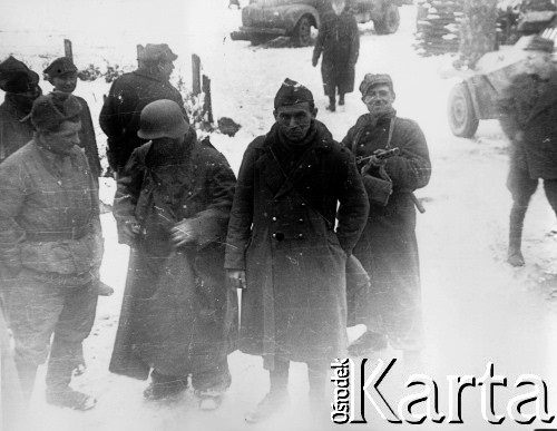 02.1945, Złotów, Polska.
Jeńcy niemieccy.
Fot. Józef Rybicki, Stanisława Rybicka, zbiory Fundacji Ośrodka KARTA