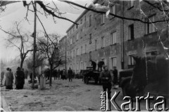 1958, Gdańsk, Polska.
Przyjazd grupy repatriantów.
Fot. NN, zbiory Ośrodka KARTA, udostępniła Wiktoria Blacharska
