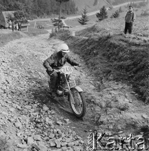 Ok. 1967, Polska.
Rajd motocyklowy, tzw. 