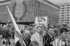 1.05.1969, Warszawa, Polska.
Pochód pierwszomajowy.
Fot. Bogdan Łopieński, zbiory Ośrodka KARTA
