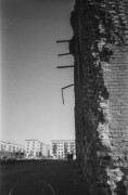 1965, Wołgograd, ZSRR.
Ruiny i w tle nowe osiedle.
Fot. Bogdan Łopieński, zbiory Ośrodka KARTA