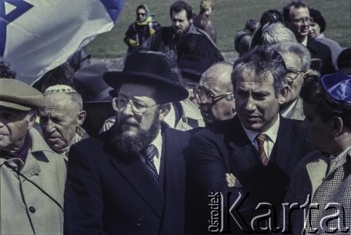 1988, Oświęcim, woj. katowickie, Polska.
Pierwszy Marsz Żywych zorganizowany przez izraelskie ministerstwo oświaty na terenie niemieckiego obozu koncentracyjnego KL Auschwitz-Birkenau.
Fot. Bogdan Łopieński, zbiory Ośrodka KARTA