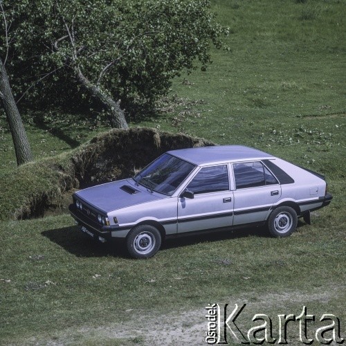 Lata 80., Polska.
Fotografia reklamowa samochodu marki Polonez.
Fot. Bogdan Łopieński, zbiory Ośrodka KARTA