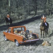 Lata 70.-80., Polska.
Fotografia reklamowa Polskiego Fiata 125p w wersji Pick-up.
Fot. Bogdan Łopieński, zbiory Ośrodka KARTA