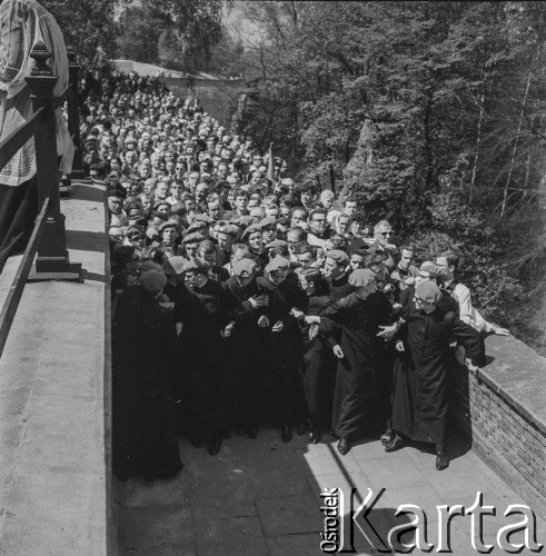 Sierpień 1966, Częstochowa, woj. katowickie, Polska.
Obchody rocznicy 1000-lecia chrztu Polski.
Fot. Bogdan Łopieński, zbiory Ośrodka KARTA