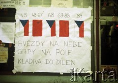 29.12.1989, Praga, Czechosłowacja.
Plakat na murze.
Fot. Dominik Księski, zbiory Ośrodka KARTA
