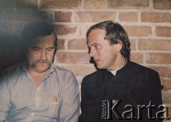 Przed 1984, Polska.
Ksiądz Jerzy Popiełuszko i Lech Wałęsa.
Fot. NN, zbiory Ośrodka KARTA