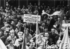 1.05.1989, Gdańsk, Polska.
Manifestacja z udziałem Federacji Młodzieży Walczącej.
Fot. NN, Archiwum Federacji Młodzieży Walczącej, zbiory Ośrodka KARTA