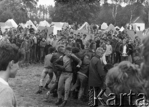 26.07-04.08.1989, Lubieszowo koło Drawska Pomorskiego, woj. koszalińskie, Polska.
Festiwal pokoju 