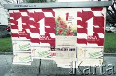 1.05.1985, Warszawa, Polska. 
Obchody Święta Pracy. Okolicznościowe plakaty z napisem: 