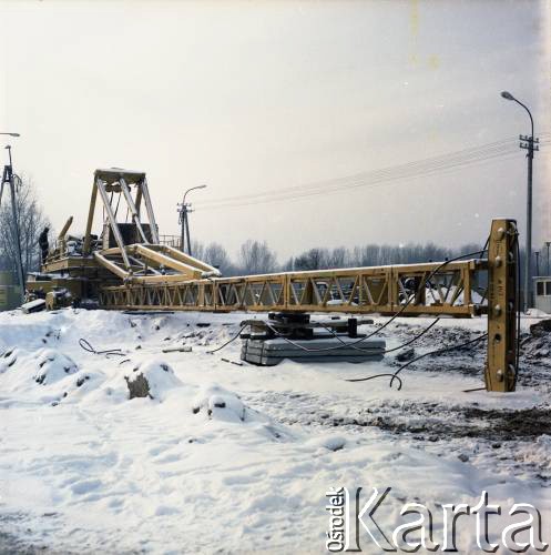 1985, Warszawa, Polska.
Budowa I linii metra w Warszawie na odcinku Pole Mokotowskie - Politechnika.
Fot. Edward Grochowicz, zbiory Ośrodka KARTA