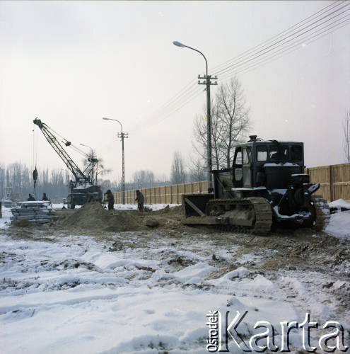 1985, Warszawa, Polska.
Budowa I linii metra w Warszawie na odcinku Pole Mokotowskie - Politechnika.
Fot. Edward Grochowicz, zbiory Ośrodka KARTA