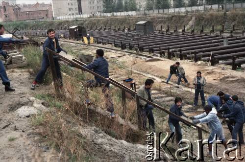 Wrzesień 1985, Warszawa, Polska.
Robotnicy na budowie I linii metra w Warszawie.
Fot. Edward Grochowicz, zbiory Ośrodka KARTA