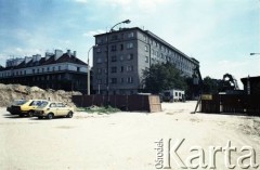 12.07.1987, Warszawa, Polska.
Budowa I linii metra wzdłuż al. Niepodległości. Na płocie napis 