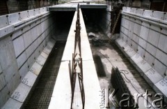 Sierpień 1988, Warszawa, Polska.
Budowa tunelu I linii metra.
Fot. Edward Grochowicz, zbiory Ośrodka KARTA