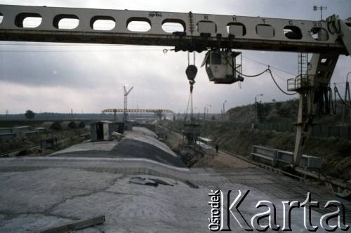 Sierpień 1988, Warszawa, Polska.
Budowa tunelu I linii metra.
Fot. Edward Grochowicz, zbiory Ośrodka KARTA