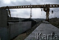Sierpień 1988, Warszawa, Polska.
Budowa tunelu I linii metra.
Fot. Edward Grochowicz, zbiory Ośrodka KARTA