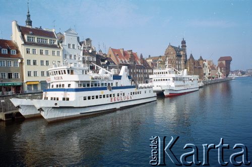 1995, Gdańsk, Polska.
Statki wycieczkowe 
