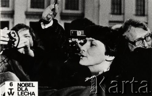 11.12.1983, Oslo, Norwegia.
Wręczenie Pokojowej Nagrody Nobla dla Lecha Wałęsy. Nagrodę odebrała Danuta Wałęsowa i syn. 
 Fot. NN, zbiory Ośrodka KARTA