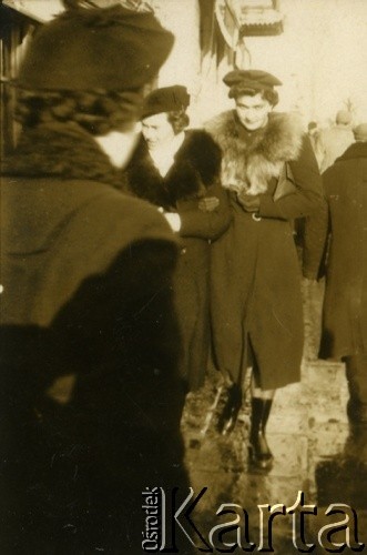 Ok. 1941, Kazachstan, ZSRR.
Rosjanka Ałła Dowgird, przebywała w Kazachstanie z mężem. Wyjechała po ogłoszeniu amnestii.
Fot. NN, zbiory Ośrodka KARTA, kolekcja Jany Cerny [AW III/213]
