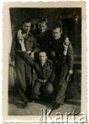 1.02.1946, Włochy. 
Żołnierze 5 Wileńskiego Pułku Artylerii Lekkiej. Oryginalny podpis: 