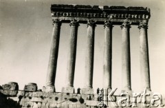 1943, Baalbek, Liban.
Świątynia Jupitera.
Fot. NN, zbiory Ośrodka KARTA, Pogotowie Archiwalne [PAF_042], przekazał Zbigniew Jackowski