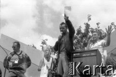 03-06.08.1988, Jarocin, Polska.
Festiwal Muzyki Rockowej Jarocin '88, wybory Miss Jarocina.
Fot. Artur Polit, zbiory Fundacji Ośrodka KARTA