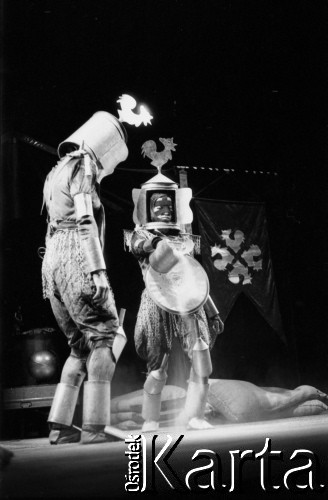 1990, Warszawa, Polska.
Przedstawienie teatralne, kinoteatr Tęcza przy ul. Suzina na Żoliborzu.
Fot. Artur Polit, zbiory Fundacji Ośrodka KARTA