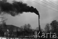 1984, Świeradów-Zdrój, Polska.
Wyjazd zimowy LX Liceum Ogólnokształcącego im. Wojciecha Górskiego, n/z zakład kuracji borowinowej.
Fot. Artur Polit, zbiory Fundacji Ośrodka KARTA