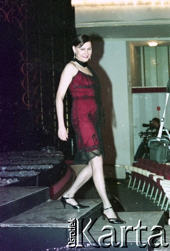 03.03.2003, Warszawa, Polska.
Gala Nagród Akademii Telewizyjnej Wiktory 2002 w Teatrze Wielkim, n/z Iwona Aleksandrowska.
Fot. Artur Polit, zbiory Fundacji Ośrodka KARTA