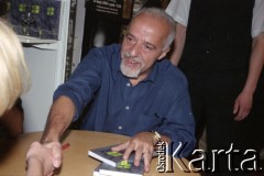 05.2000, Warszawa, Polska.
45 Międzynarodowe Targi Książki, n/z Paulo Coelho.
Fot. Artur Polit, zbiory Fundacji Ośrodka KARTA