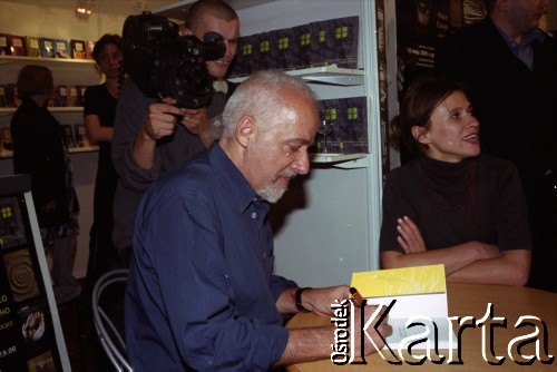 05.2000, Warszawa, Polska.
45 Międzynarodowe Targi Książki, n/z Paulo Coelho.
Fot. Artur Polit, zbiory Fundacji Ośrodka KARTA