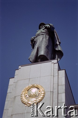 2001, Berlin, Niemcy.
Pomnik Żołnierzy Radzieckich w Tiergarten.
Fot. Artur Polit, zbiory Fundacji Ośrodka KARTA