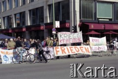 2001, Berlin, Niemcy.
Pikieta antywojenna.
Fot. Artur Polit, zbiory Fundacji Ośrodka KARTA